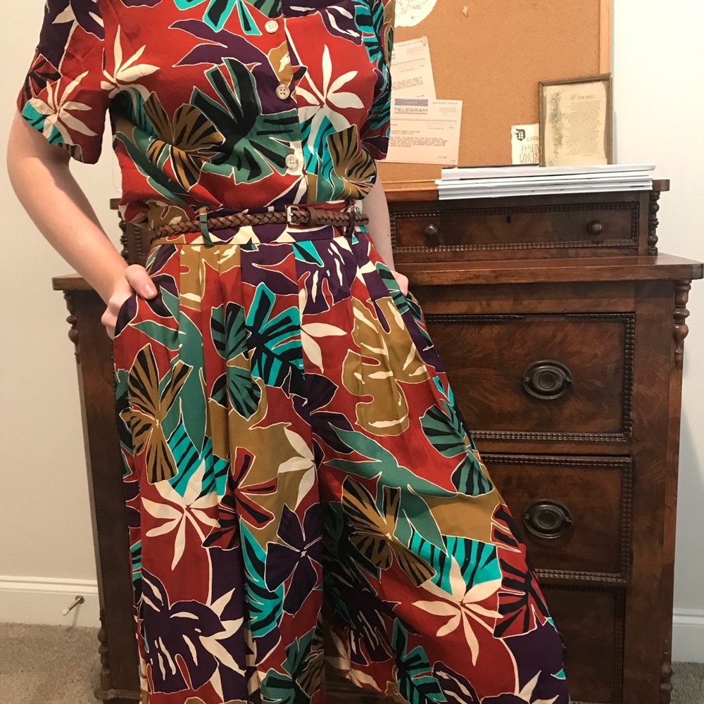 Vintage JH collectible set